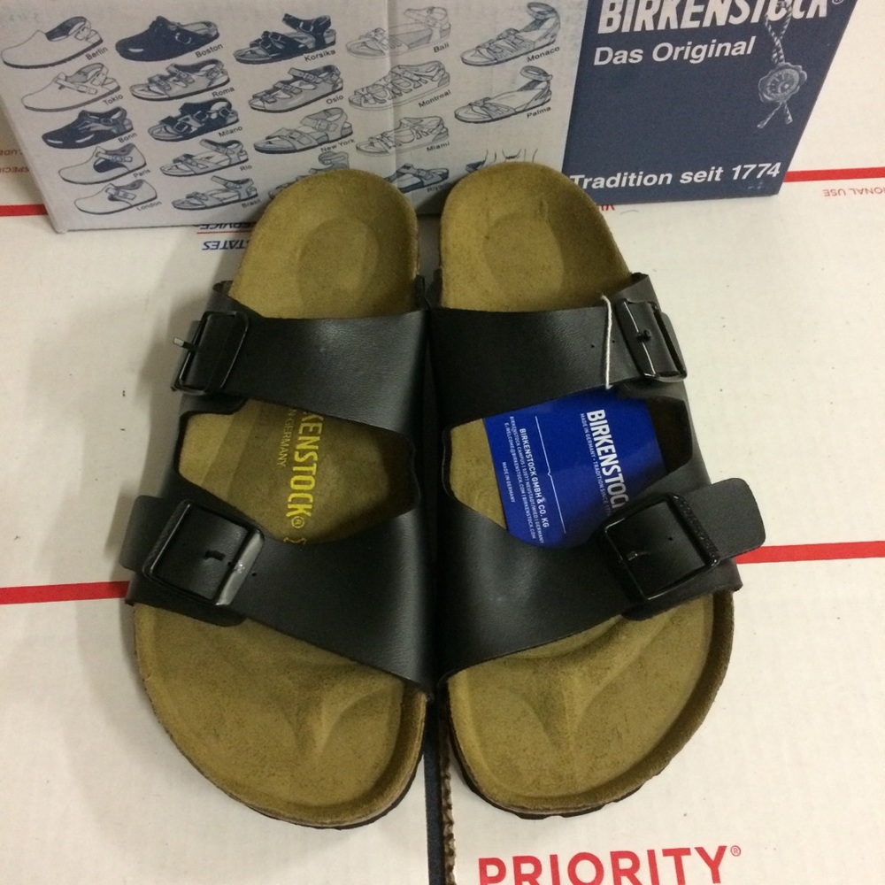 Birkenstock Black Arizona Sandals